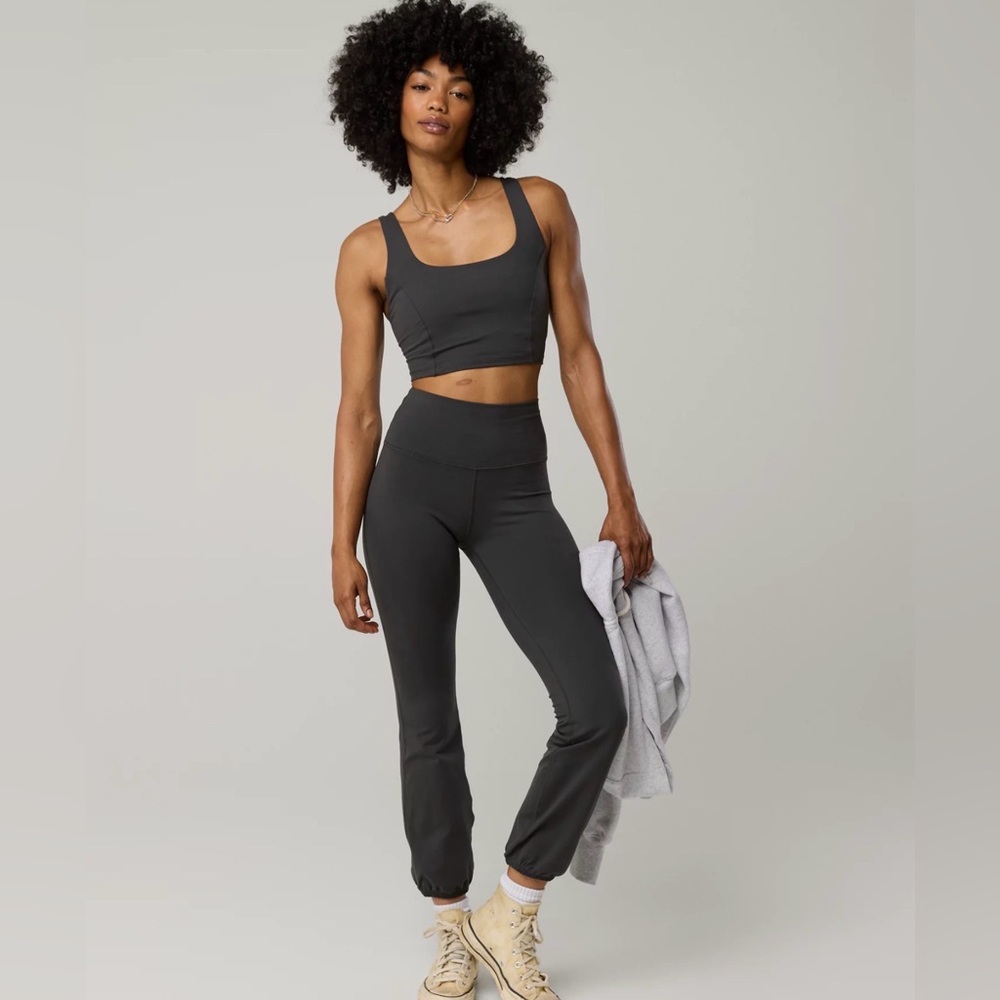 OFFLINE By Aerie The Hugger High Waisted Cinch Pant size Medium